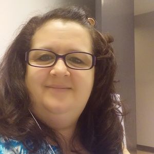 Meet your Posher, Suzanne